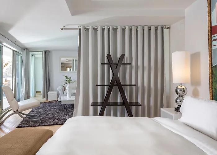 Greco Philia Boutique