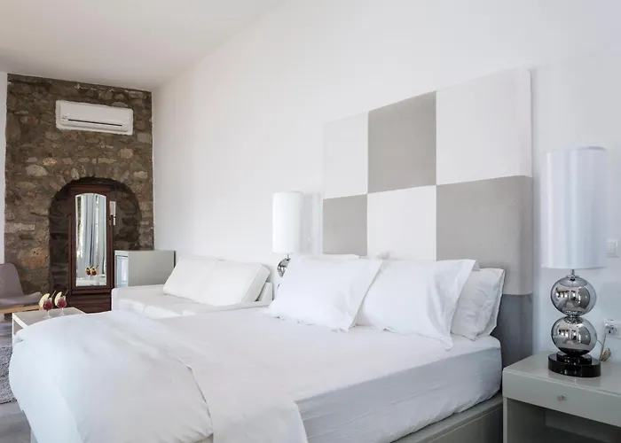 Greco Philia Boutique Elia (Mykonos)