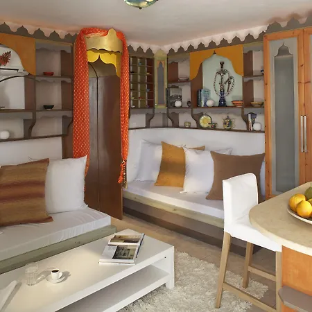 Greco Philia Boutique By Mr And Mrs White