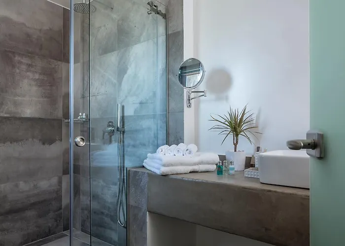 Greco Philia Boutique